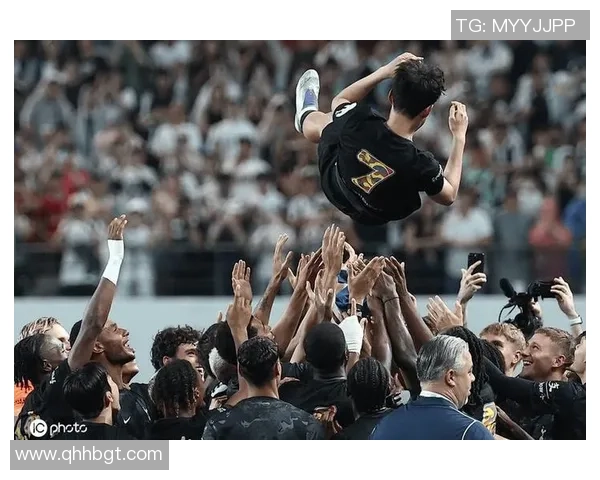 西甲赛场惊现冷门尤文图斯与热刺战成平局帽子戏法引发全场狂欢 西甲赛场惊现冷门尤文图斯与热刺战成平局帽子戏法引发全场狂欢