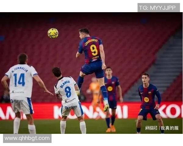 意甲激战巴萨险胜那不勒斯红牌争议引发全场热议与数据分析