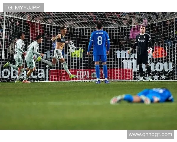 国王杯激战曼联逆转皇马补时绝杀全场沸腾 国王杯激战曼联逆转皇马补时绝杀全场沸腾