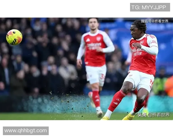 世界杯激战阿森纳与切尔西战成平局红牌事件引发全场热议 世界杯激战阿森纳与切尔西战成平局红牌事件引发全场热议